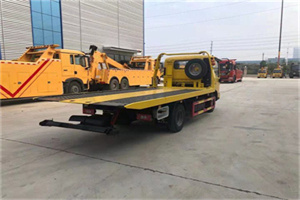 金牛非事故拖车